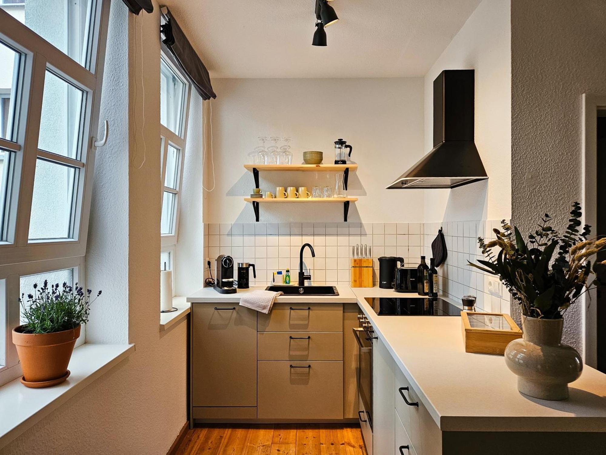 Micasa Rooms - Altstadt Zentral - Zwischen Anger Und Kraemerbruecke - Wlan - Familienfreundlich Эрфурт Экстерьер фото